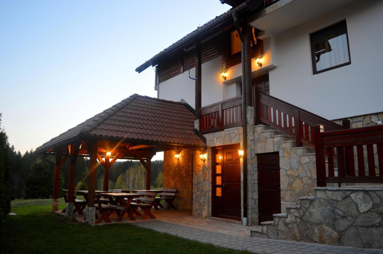 Apartmani Suncani Breg Tara Митровац Экстерьер фото